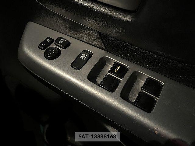 Suzuki SPACIA 2017-06 7562877-21