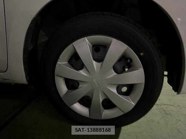 Suzuki SPACIA 2017-06 7562877-26