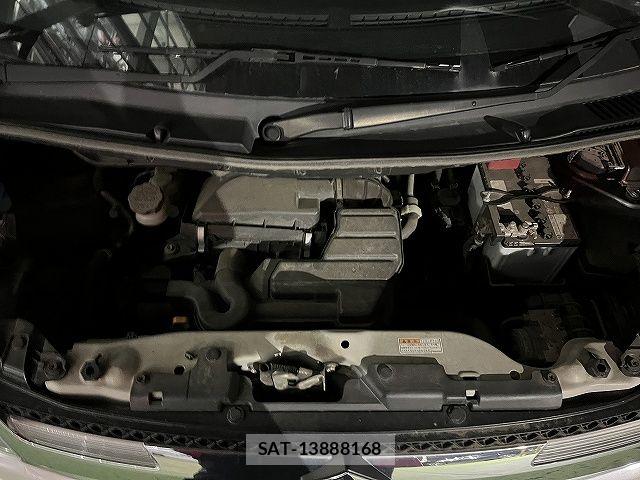 Suzuki SPACIA 2017-06 7562877-27