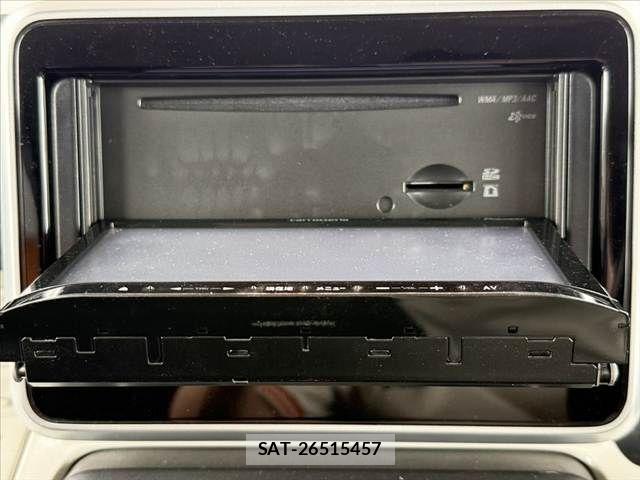 Suzuki SPACIA 2018-07 7620223-24