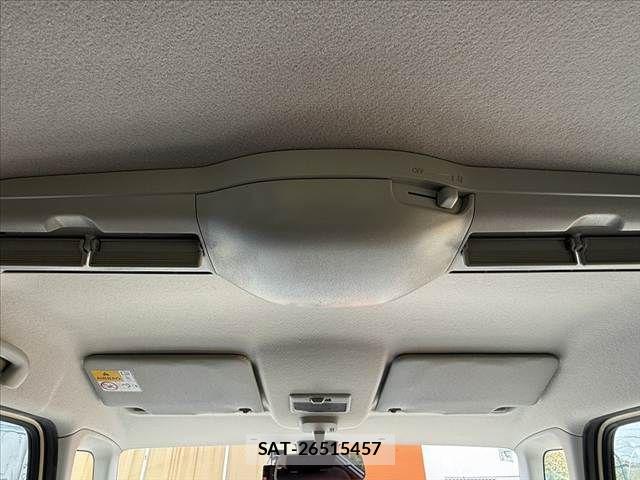 Suzuki SPACIA 2018-07 7620223-27