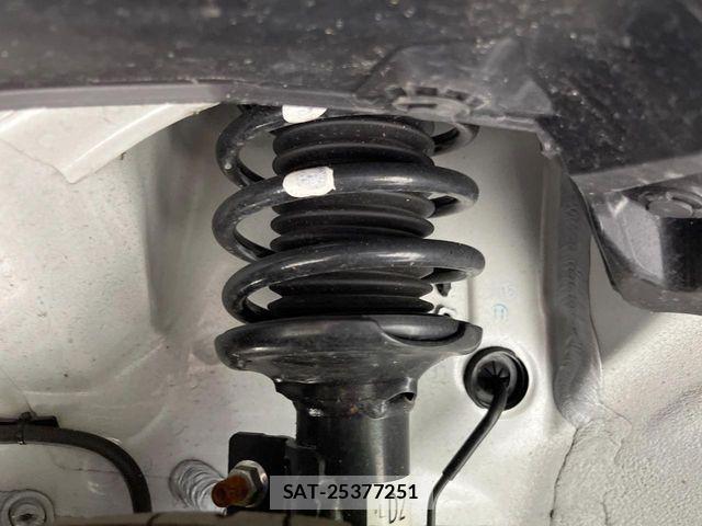 Suzuki SPACIA 2025-08 7620208-19