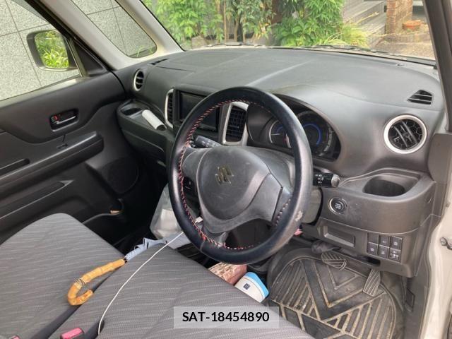 Suzuki SPACIA 2017-02 7620226-12