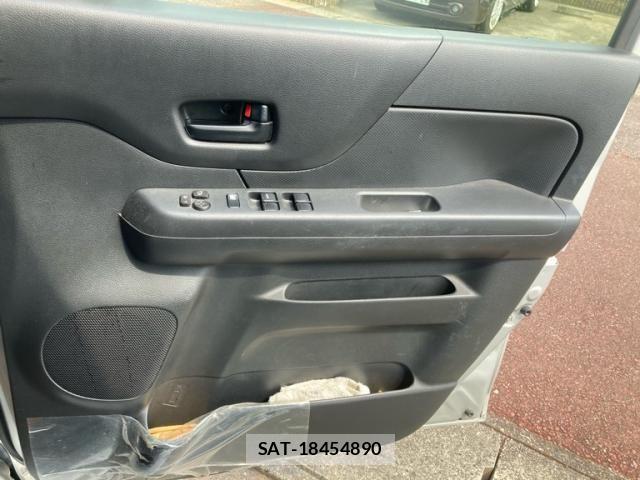 Suzuki SPACIA 2017-02 7620226-24