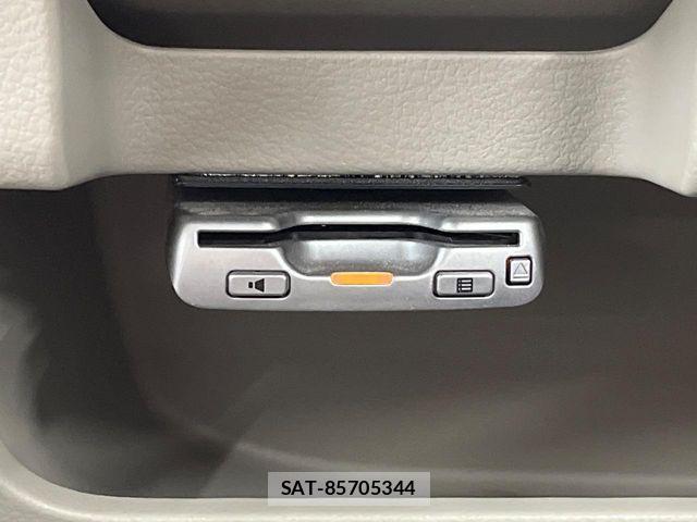 Suzuki SPACIA 2013-06 7620216-5