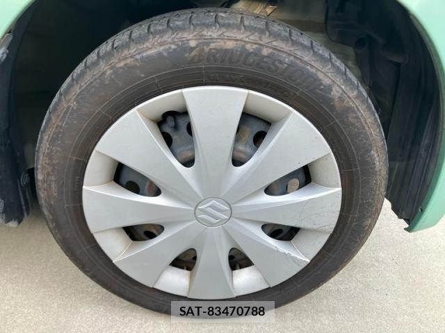 Suzuki SPACIA 2013-07 7729011-8