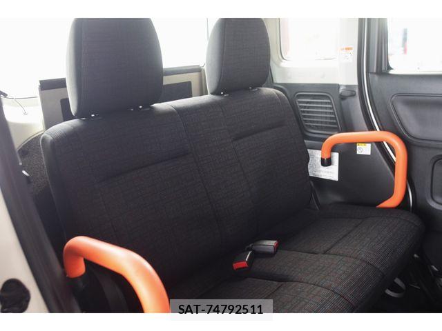 Suzuki SPACIA 2019-11 7879511-23