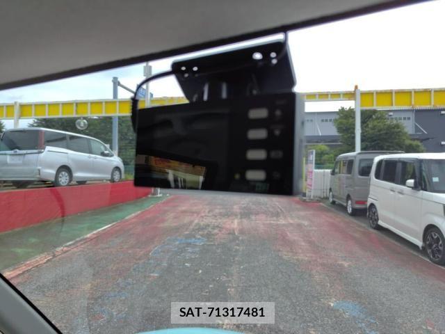 Suzuki SPACIA 2016-06 7903416-19