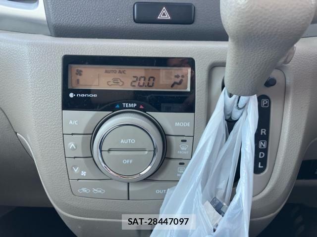 Suzuki SPACIA 2015-06 7963823-15