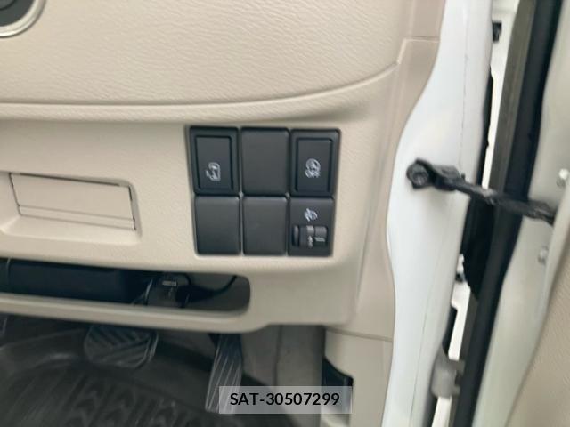 Suzuki SPACIA 2013-08 7981048-10