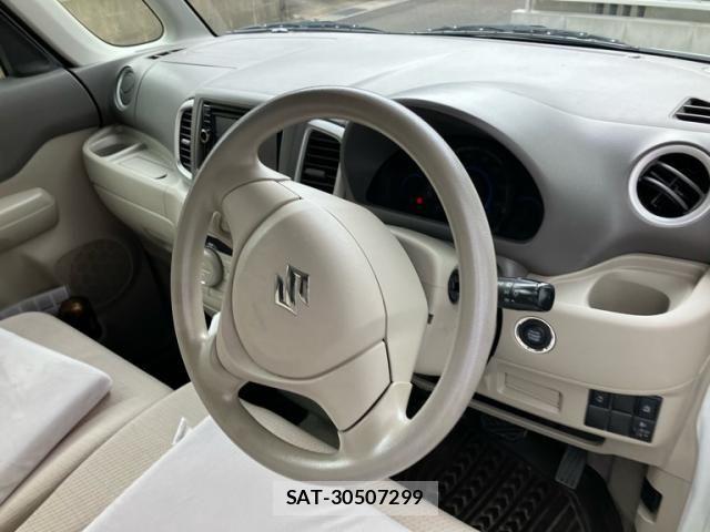 Suzuki SPACIA 2013-08 7981048-11