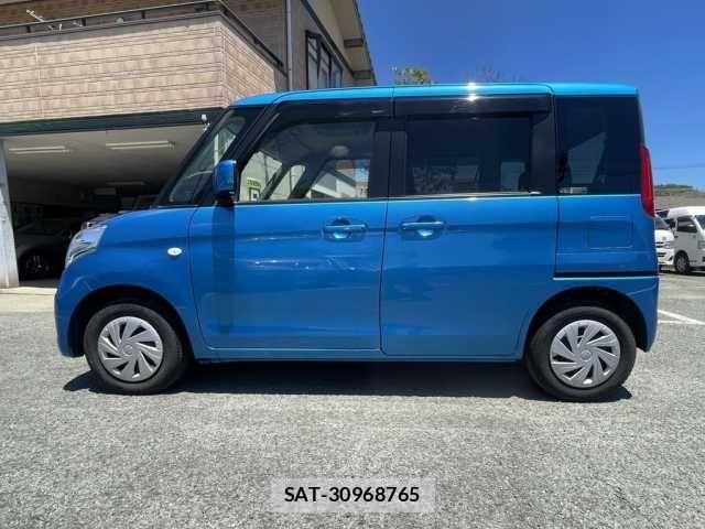 Suzuki SPACIA 2017-06 7981041-13
