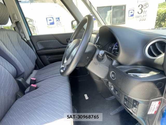 Suzuki SPACIA 2017-06 7981041-19