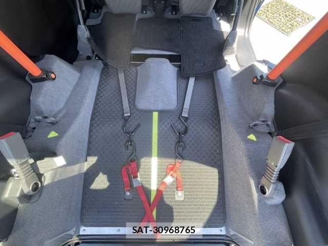 Suzuki SPACIA 2017-06 7981041-4
