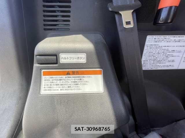 Suzuki SPACIA 2017-06 7981041-5