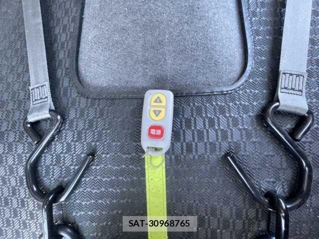 Suzuki SPACIA 2017-06 7981041-6