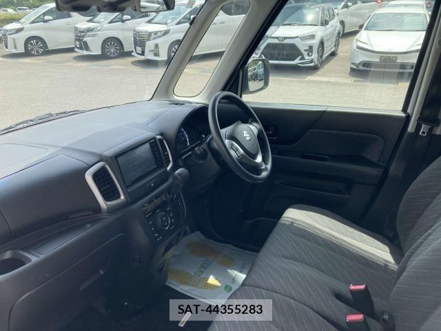 Suzuki SPACIA 2017-11 8038363-22