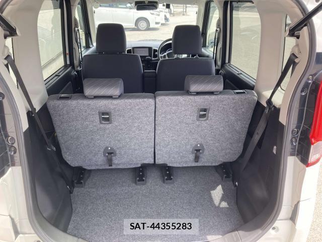 Suzuki SPACIA 2017-11 8038363-25