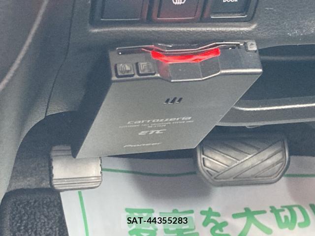 Suzuki SPACIA 2017-11 8038363-28