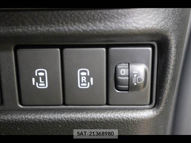Suzuki SPACIA 2021-05 8075636-3
