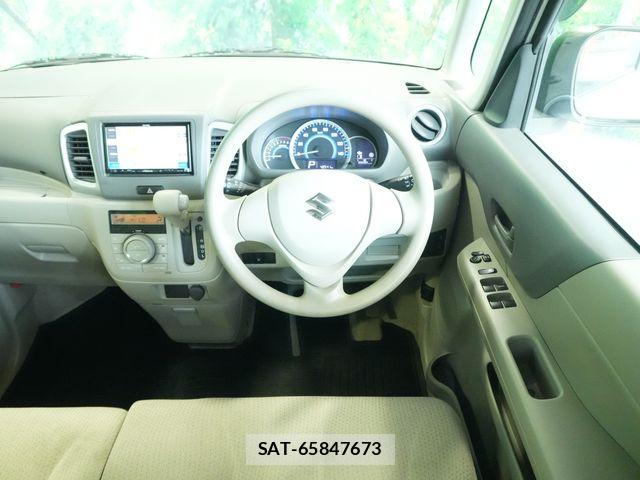 Suzuki SPACIA 2015-10 8075648-6