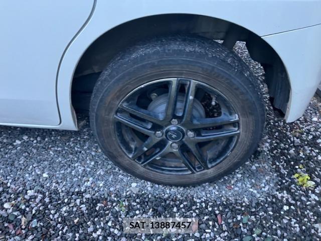 Suzuki SPACIA 2017-09 8075653-5