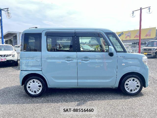 Suzuki SPACIA 2019-02 8075639-17