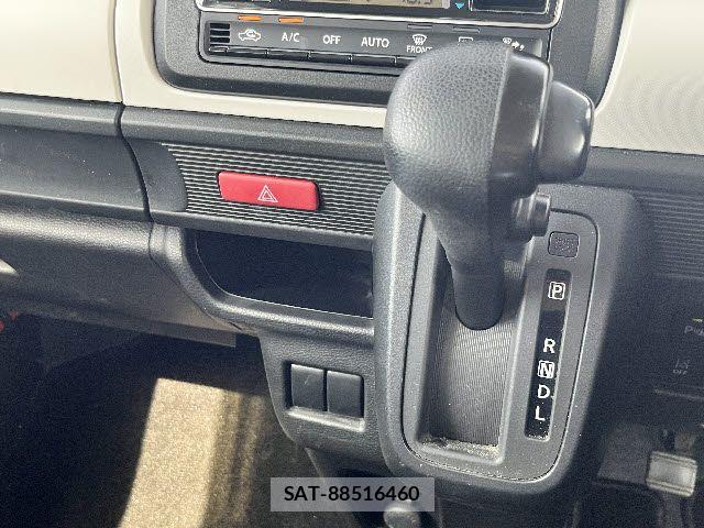 Suzuki SPACIA 2019-02 8075639-19