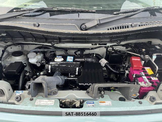 Suzuki SPACIA 2019-02 8075639-27