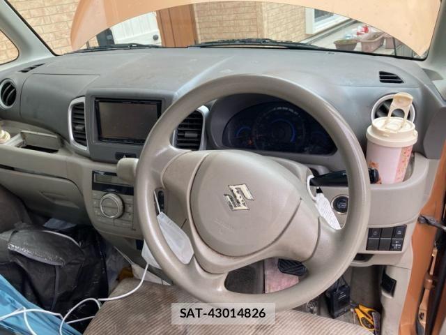 Suzuki SPACIA 2014-02 8075652-12