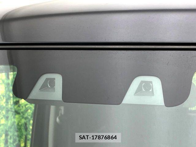 Suzuki SPACIA 2022-03 8132438-2