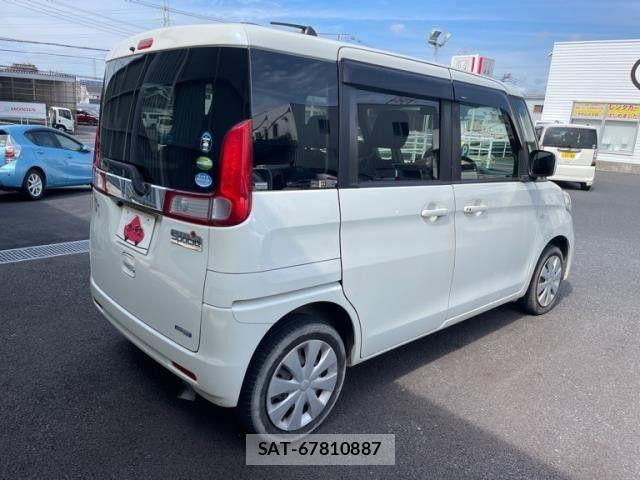 Suzuki SPACIA 2017-02 8132447-2