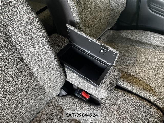 Suzuki SPACIA 2024-06 8132443-24