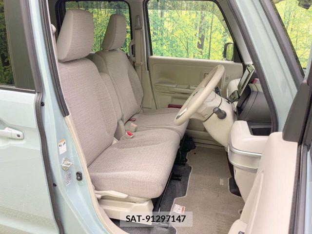 Suzuki SPACIA 2019-12 8132446-7