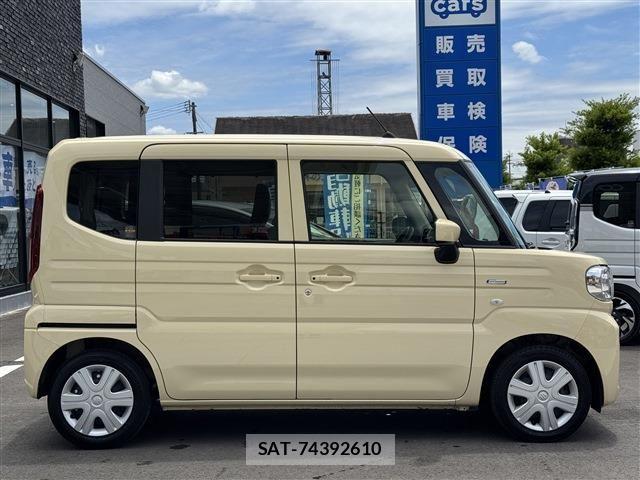 Suzuki SPACIA 2024-06 8146727-29