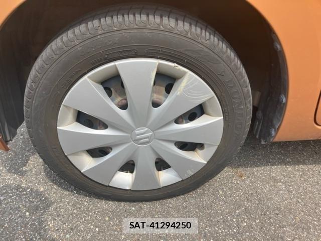 Suzuki SPACIA 2013-10 8146734-4