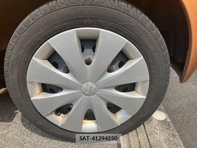 Suzuki SPACIA 2013-10 8146734-5