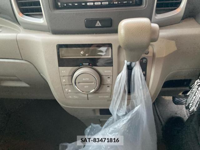Suzuki SPACIA 2013-04 8159247-19