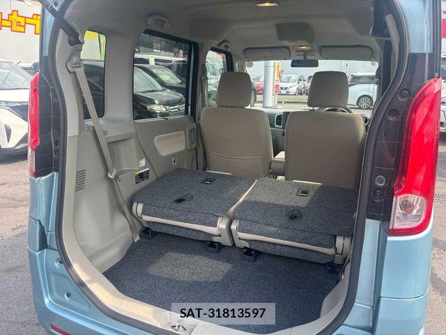 Suzuki SPACIA 2013-09 8210311-17