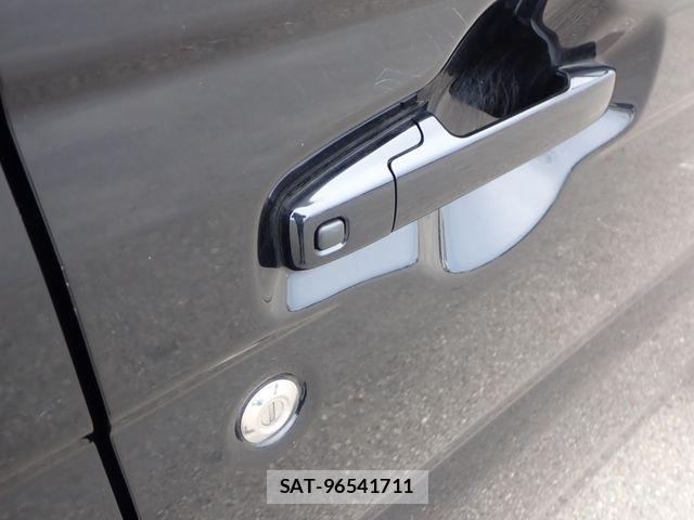 Suzuki SPACIA 2024-04 8210282-10