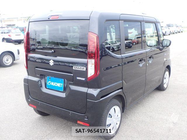 Suzuki SPACIA 2024-04 8210282-7