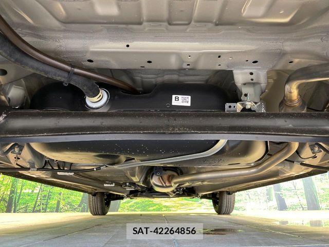 Suzuki SPACIA 2025-12 8210284-18