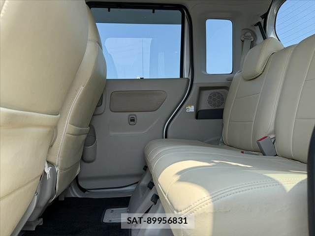 Suzuki SPACIA 2014-12 8210312-18
