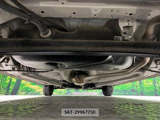 Suzuki SPACIA 2019-10 8210296-18