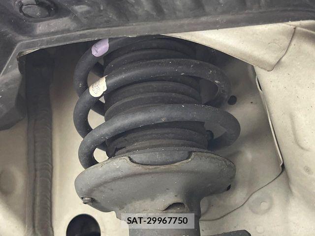 Suzuki SPACIA 2019-10 8210296-19
