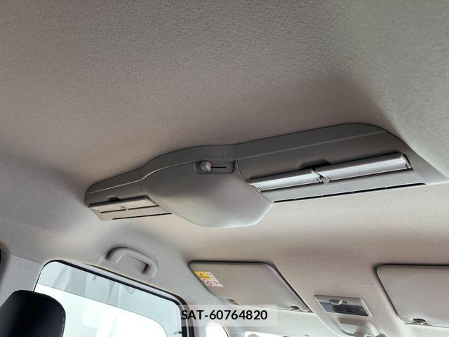 Suzuki SPACIA 2024-10 8210288-26