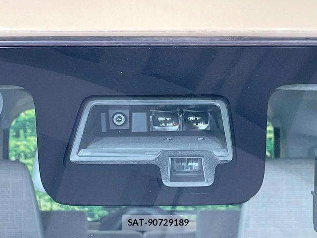 Suzuki SPACIA 2018-03 8210306-4