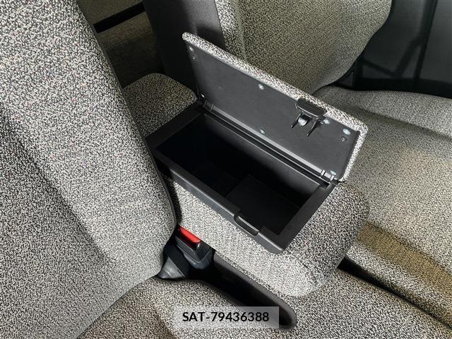Suzuki SPACIA 2024-06 8210297-24