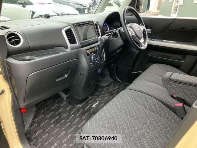 Suzuki SPACIA 2017-06 8210309-21