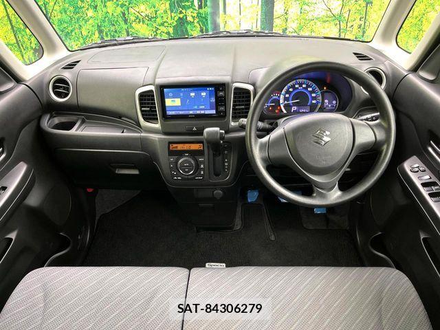 Suzuki SPACIA 2017-02 8231820-1